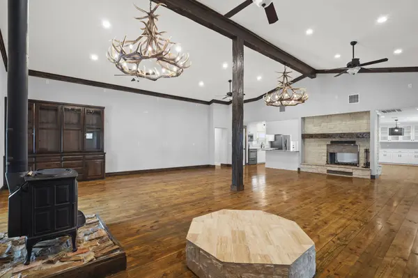 2205 County Road 122, Caldwell, TX 77836