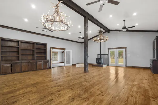 2205 County Road 122, Caldwell, TX 77836