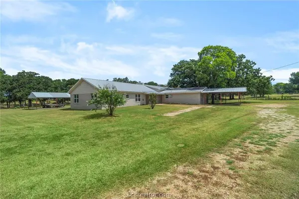 2205 County Road 122 County Road, Caldwell, TX 77836