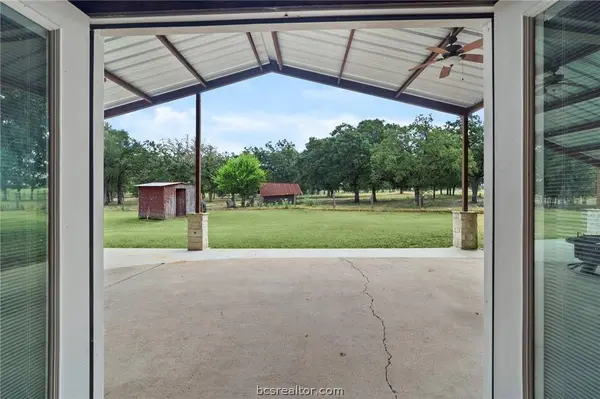 2205 County Road 122 County Road, Caldwell, TX 77836