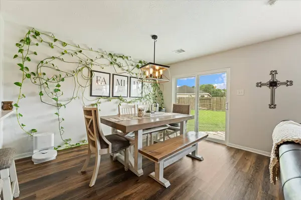 15903 Arapaho Bend LN, Cypress, TX 77429