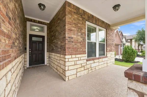 9510 Jayci Hills LN, Cypress, TX 77433