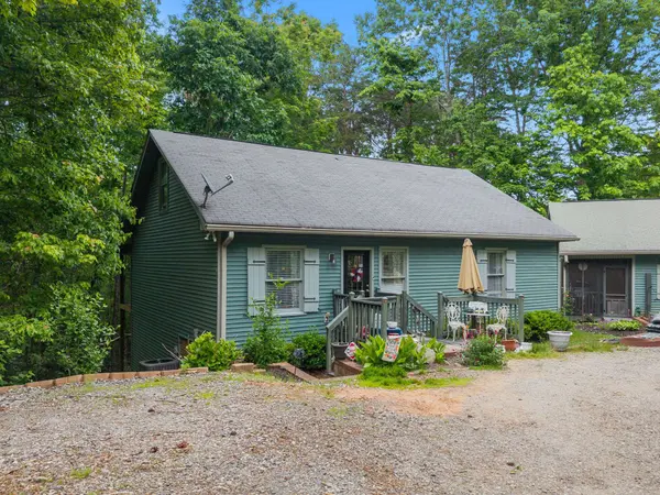 306 Scenic Dr, Sautee Nacoochee, GA 30571-3625
