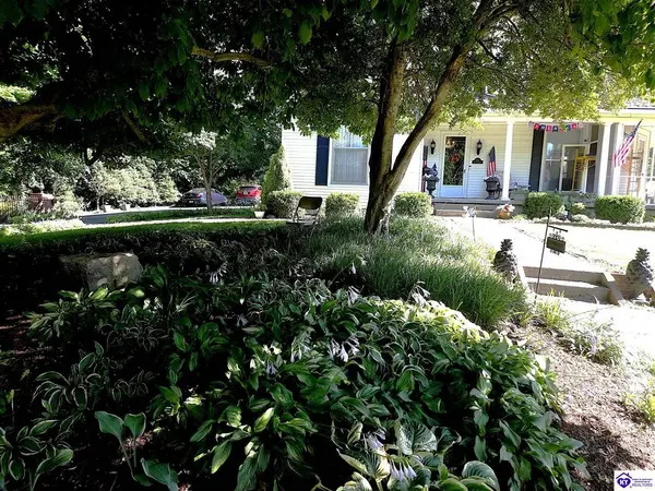 205 W Chestnut Street, Leitchfield, KY 42754