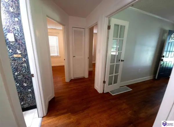 830 Bartley Avenue, Bardstown, KY 40004