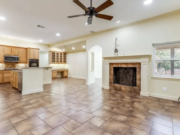 805 Belinda DR, Keller, TX 76248