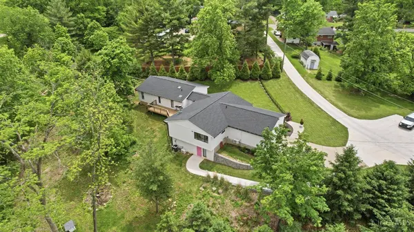 6594 Springdale Rd, Colerain Twp, OH 45247