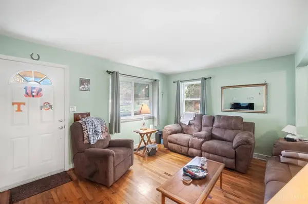 8554 Plainfield Rd, Sycamore Twp, OH 45236
