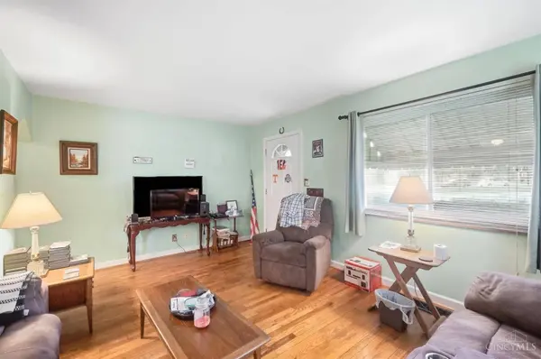 8554 Plainfield Rd, Sycamore Twp, OH 45236