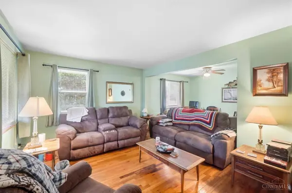 8554 Plainfield Rd, Sycamore Twp, OH 45236