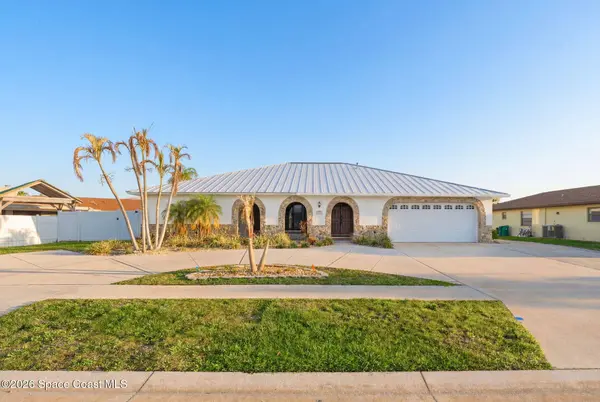 1525 Sykes Creek DR, Merritt Island, FL 32953