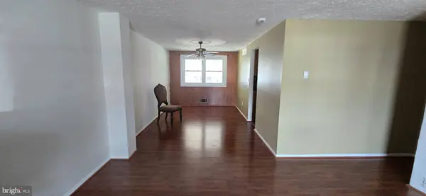 1031 FOXWOOD LN, Essex, MD 21221