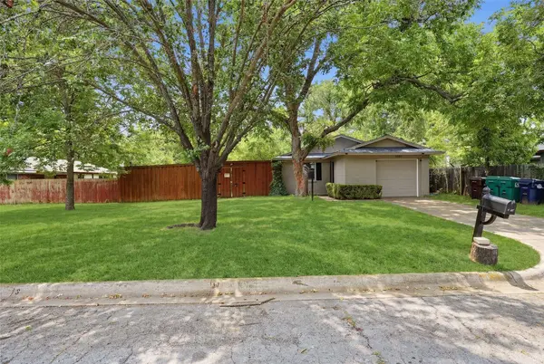 3004 Montclair PL, Denton, TX 76209