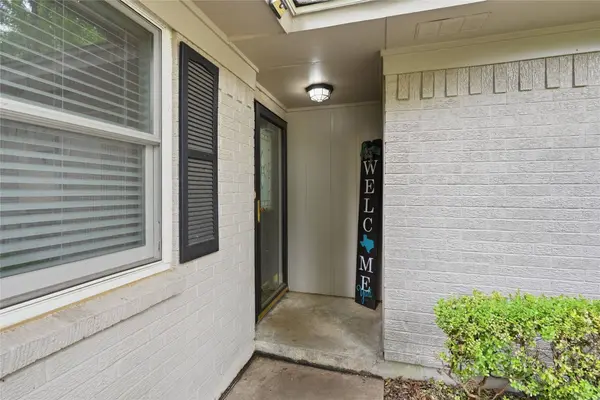 3004 Montclair PL, Denton, TX 76209