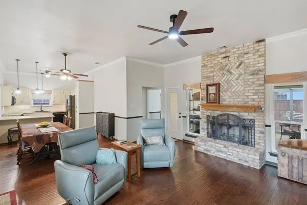 215 Morene AVE, Waxahachie, TX 75165