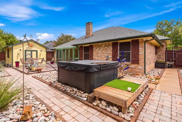215 Morene AVE, Waxahachie, TX 75165