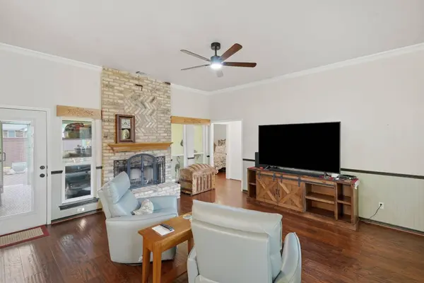 215 Morene AVE, Waxahachie, TX 75165