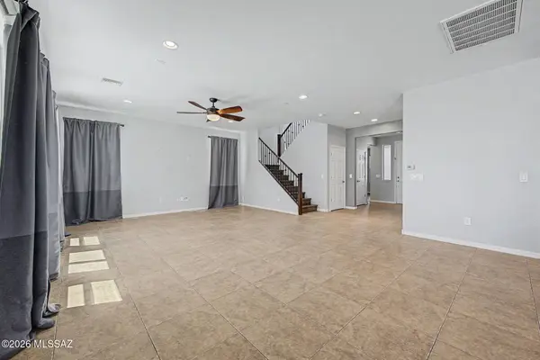 574 S Desert Haven Road, Vail, AZ 85641