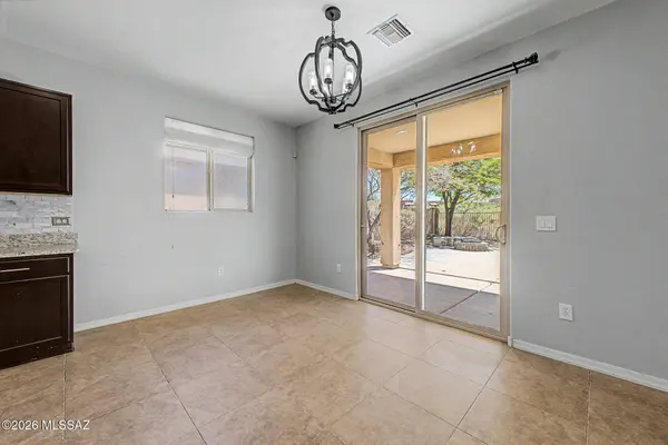 574 S Desert Haven Road, Vail, AZ 85641