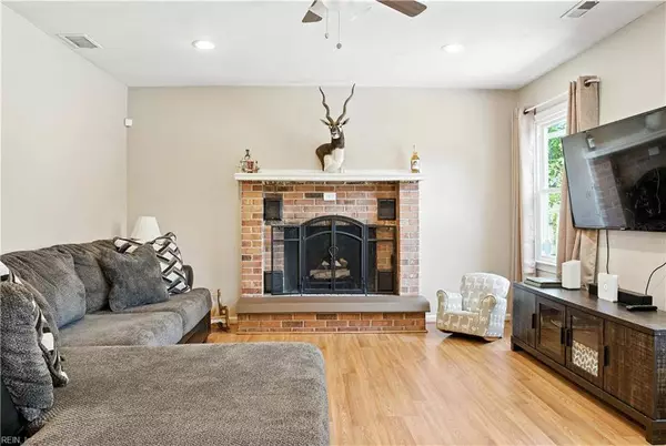 5109 Beamon RD, Norfolk, VA 23513