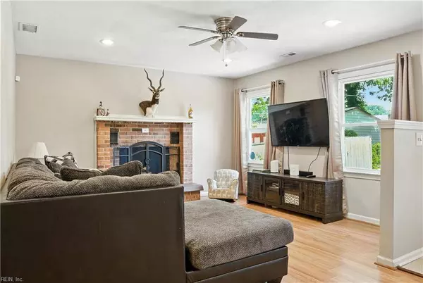 5109 Beamon RD, Norfolk, VA 23513