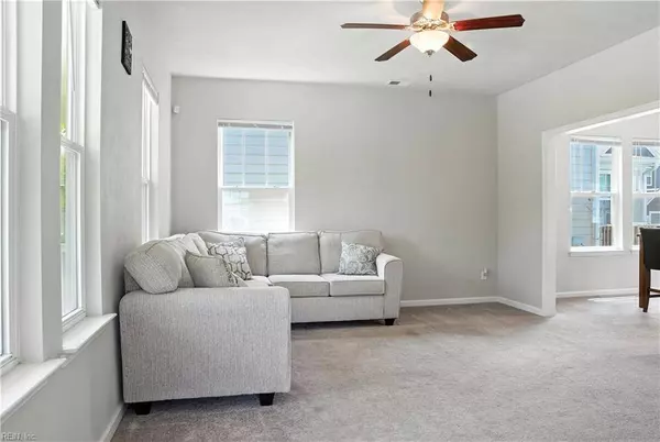 1135 Fairgrounds LN, Suffolk, VA 23434