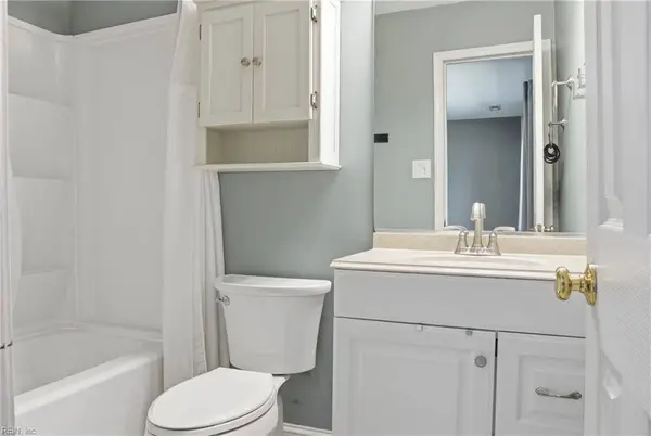 749 Willow Bend Dr DR, Chesapeake, VA 23323