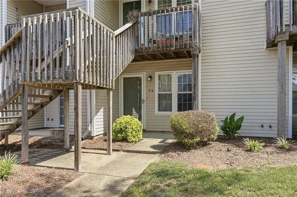 7 Seafarer CT Unit A, Hampton, VA 23669