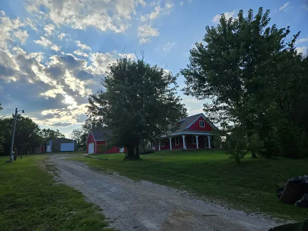 Living in Excelsior Springs, MO: Home Prices, the Commute, and What Your Budget Actually Buys,Jolene Martens