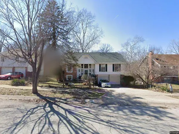 8016 N Garfield AVE