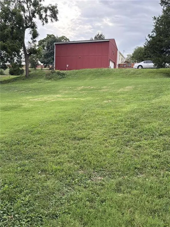 1819 NW 50th St ST, Northmoor, MO 64151
