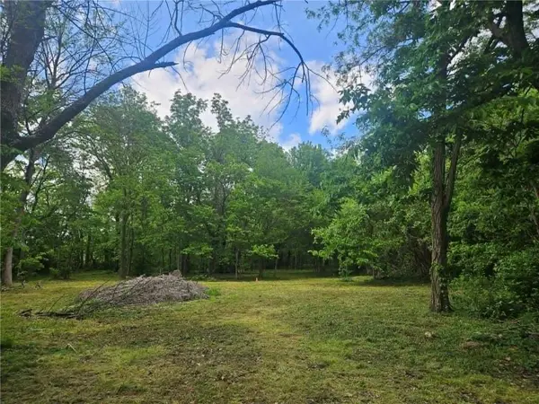 1020 W Henry ST, Sedalia, MO 65301