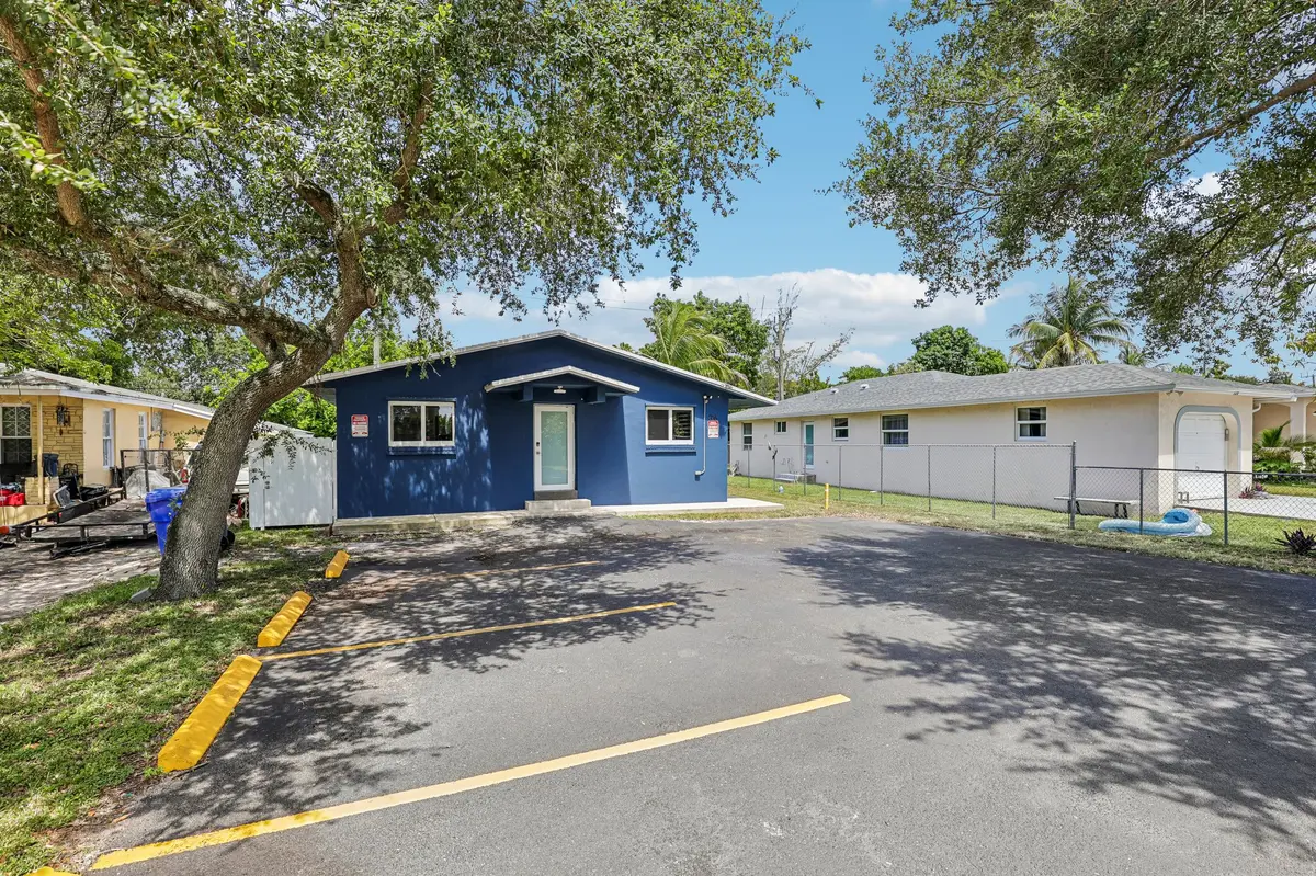 316 N 61st Ave, Hollywood, FL 33024-7910