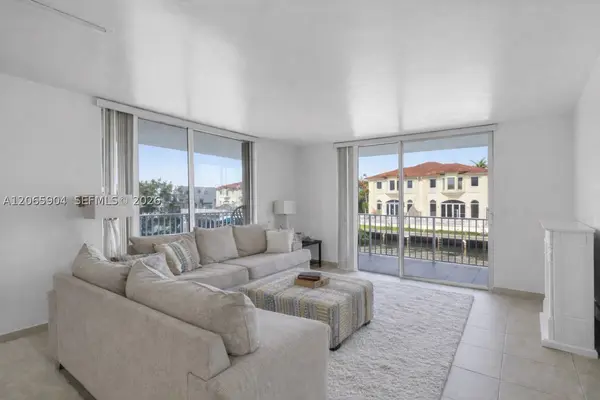 4000 NE 170th St #200, North Miami Beach, FL 33160