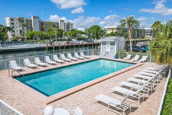4000 NE 170th St #200, North Miami Beach, FL 33160