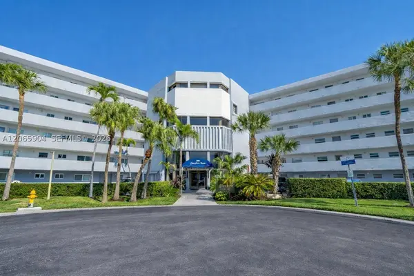 4000 NE 170th St #200, North Miami Beach, FL 33160