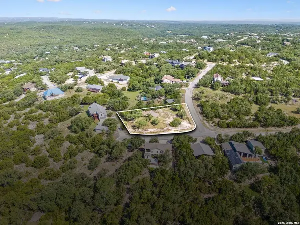 194 Night Hawk Ln, Canyon Lake, TX 78133