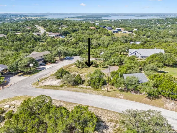 194 Night Hawk Ln, Canyon Lake, TX 78133