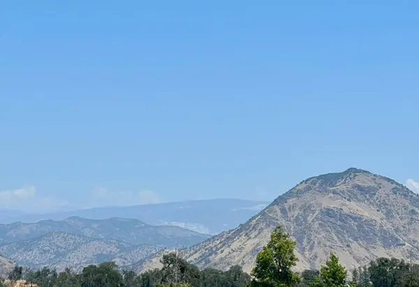 32644 Quail LN, Yokuts Valley, CA 93675