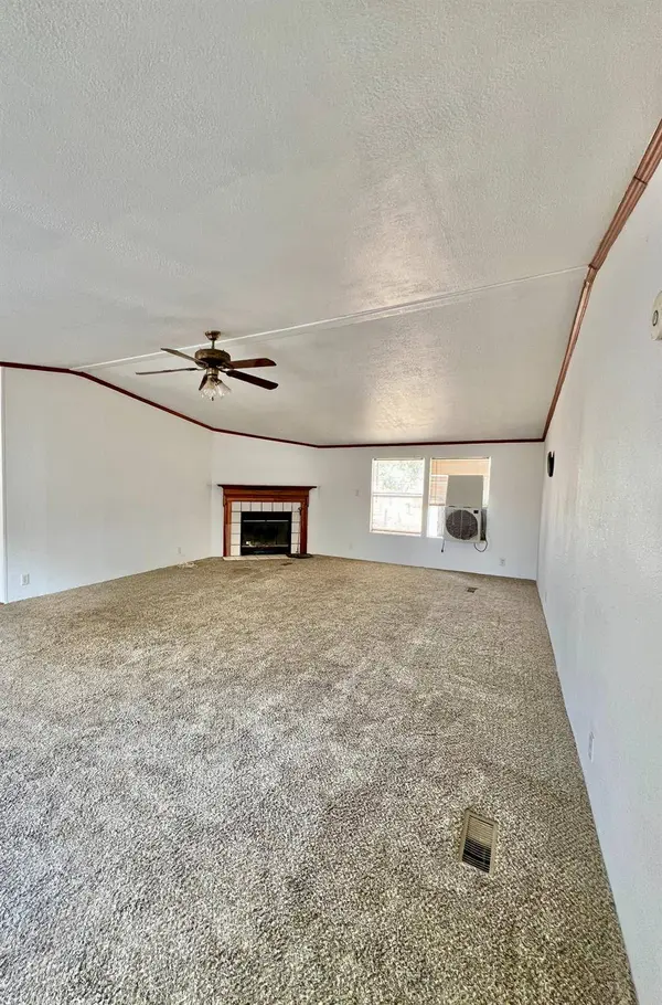 33831 Medford RD, Auberry, CA 93602