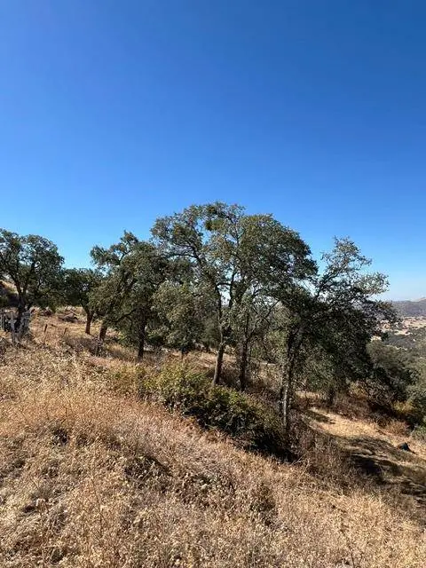 0 Thunderhill LN, Yokuts Valley, CA 93675