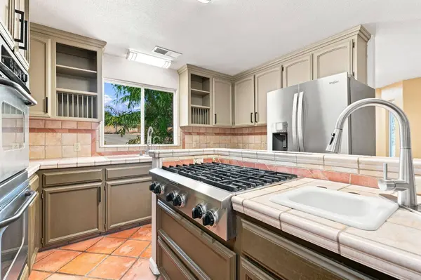 1184 Elwood RD, Yokuts Valley, CA 93675