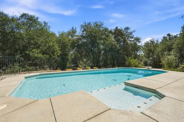 1184 Elwood RD, Yokuts Valley, CA 93675