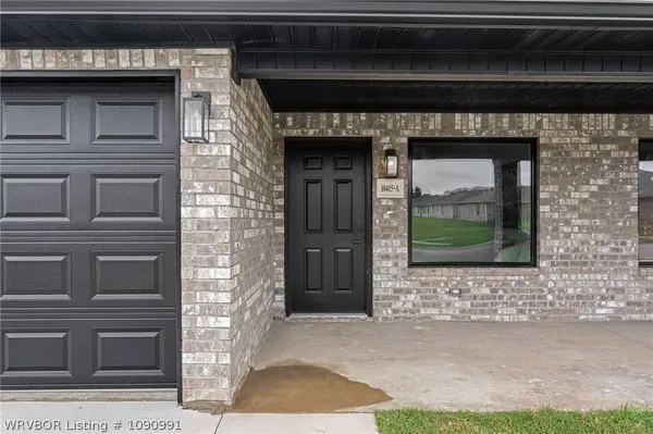 10415 A & B Preston CT, Fort Smith, AR 72916