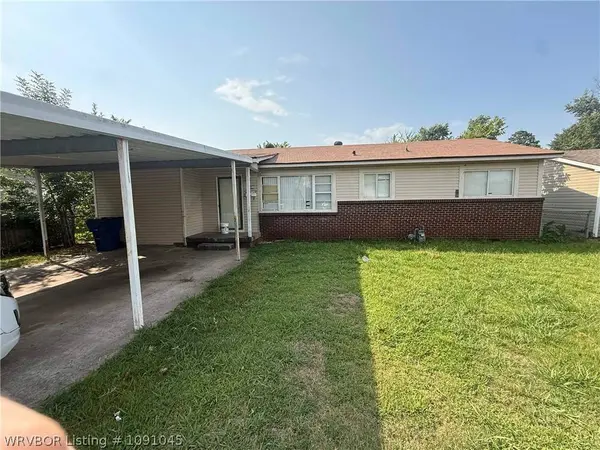 3801 Marshall DR