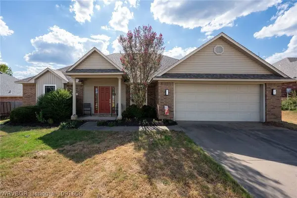 1037 Maple Ridge DR