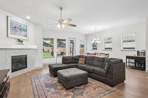 1620 Ranger RD, Aubrey, TX 76227
