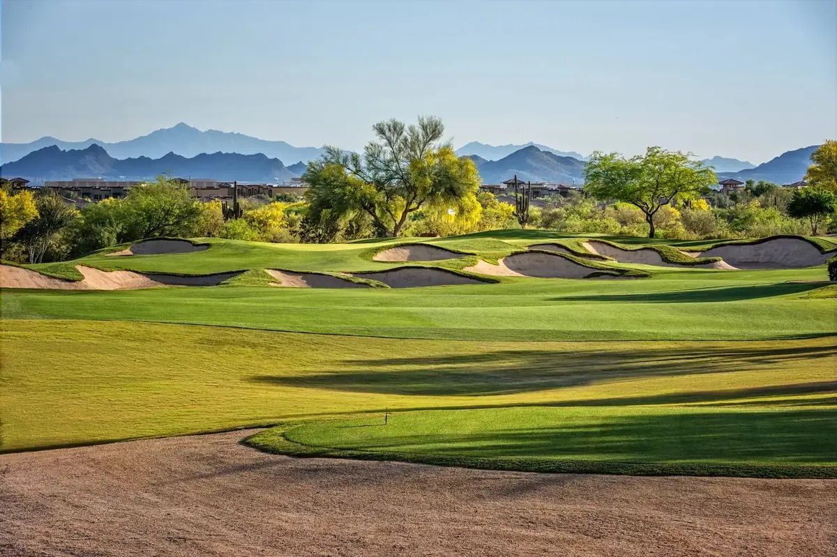 Wildfire Golf Club at Desert Ridge with mountain backdrop