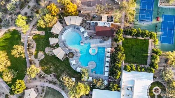 feature image of Living in Desert Ridge Phoenix AZ | Schools, Commute &amp; Cost of Living