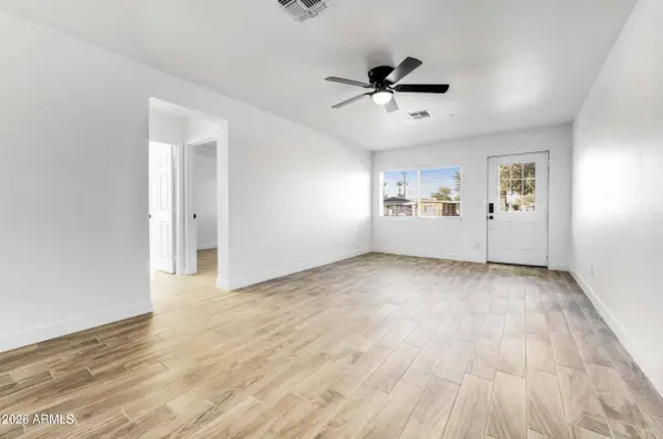 1757 W SUNLAND Avenue, Phoenix, AZ 85041